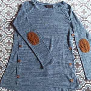 Sweet Wanderer Maternity long sleeve knit shirt size M